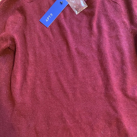 Women’s sweater - Picture 2 of 2